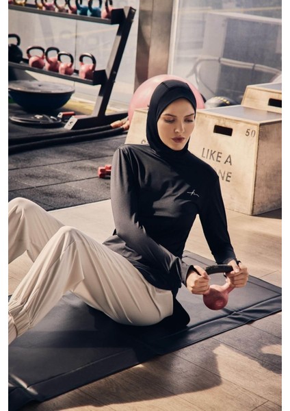 Active Uzun Kollu Bisiklet Yaka Siyah Tesettür Antrenman Tişörtü Act-8 fiyatları