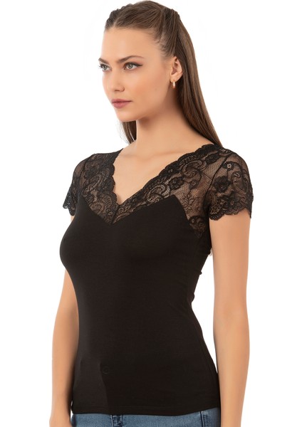 Özkan 26947 Kadın Pamuklu Modal Esnek Yumuşak Önü Dantel Detaylı V Yaka Atlet modelleri