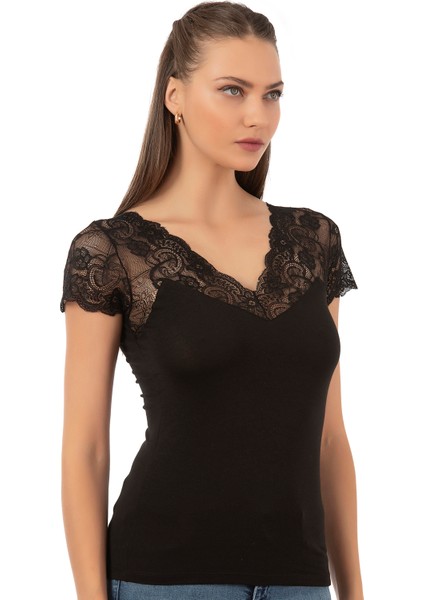 Özkan 26947 Kadın Pamuklu Modal Esnek Yumuşak Önü Dantel Detaylı V Yaka Atlet fırsatları