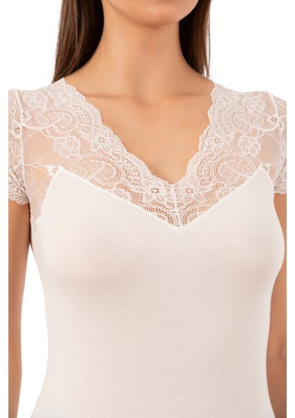 Özkan 26947 Kadın Pamuklu Modal Esnek Yumuşak Önü Dantel Detaylı V Yaka Atlet indirimleri