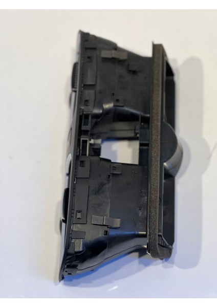 5K0815735D Volkswagen Golf 6 Klima Izgarası