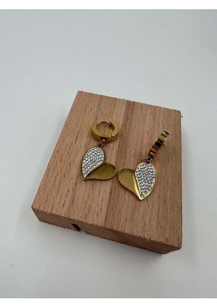 Yarısı Taşlı Kalp Gold Küpe