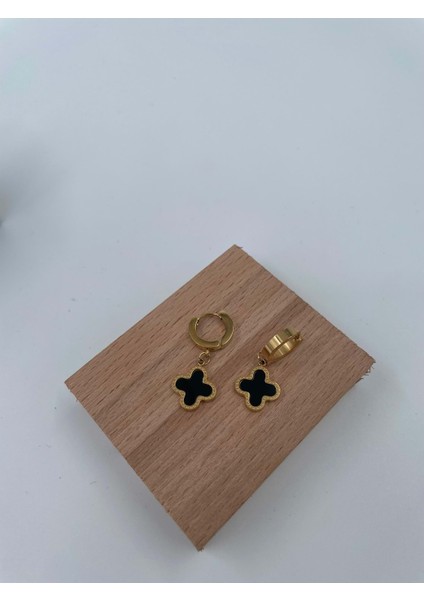 Siyah Dolgulu Yonca Gold Küpe fiyatları