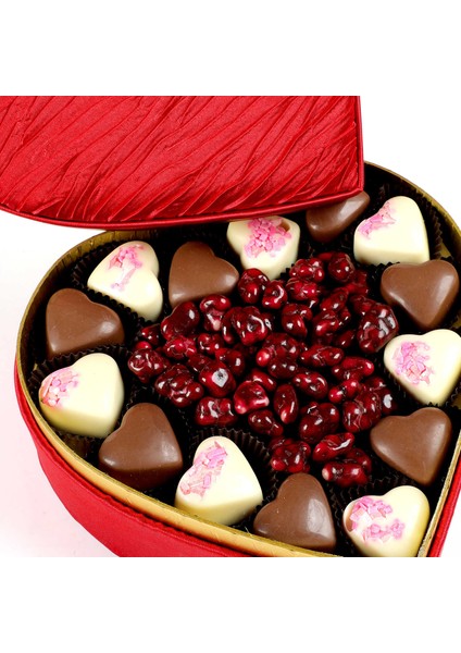 Sevgiliye Hediye Kalp Kutuda Special Kalp Çikolata + Draje modelleri