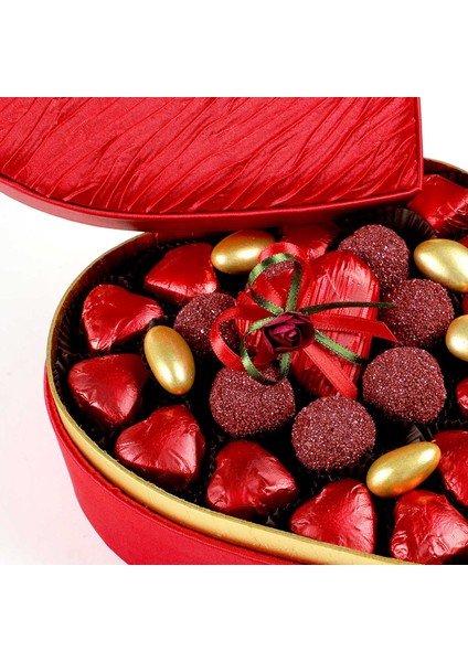 Sevgiliye Hediye Kalp Kutuda Kalp ve Truffle Çikolata modelleri