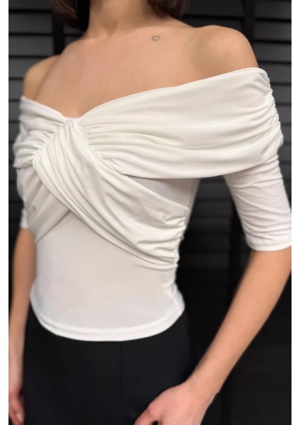 Madonna Yaka Drapeli Kadın Crop Bluz modelleri