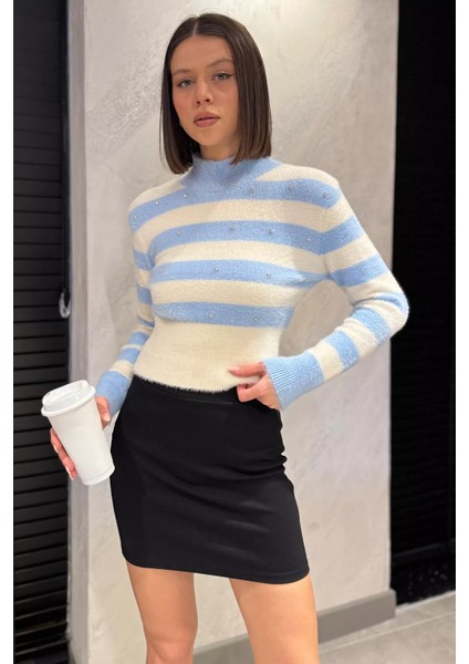 Kadın Balıkçı Yaka Taş Detaylı Crop Top Bluz