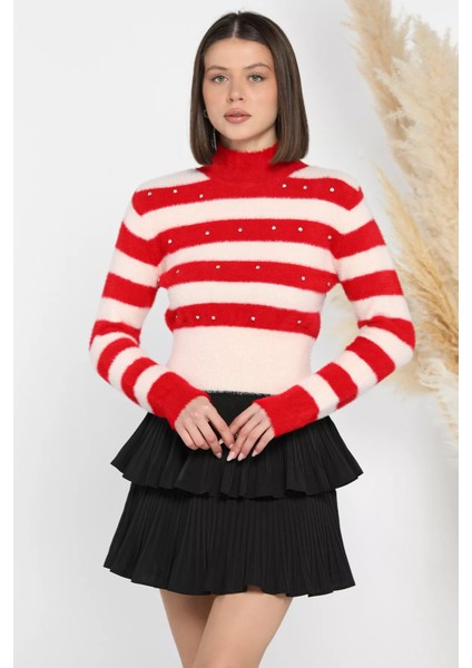 Kadın Balıkçı Yaka Taş Detaylı Crop Top Bluz