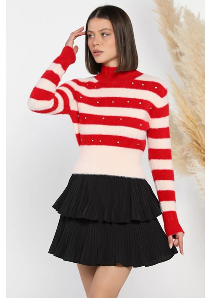 Kadın Balıkçı Yaka Taş Detaylı Crop Top Bluz