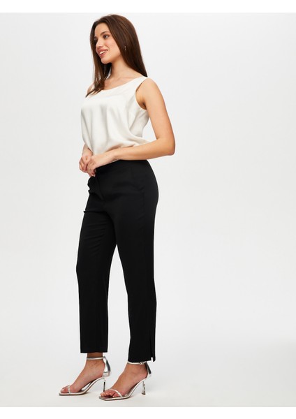 Yanı Yırtmaçlı Ütü Izli Slim Fit Şık Pantolon S25PNT010 modelleri