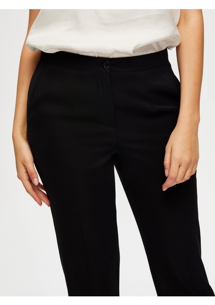 Yanı Yırtmaçlı Ütü Izli Slim Fit Şık Pantolon S25PNT010 indirimleri