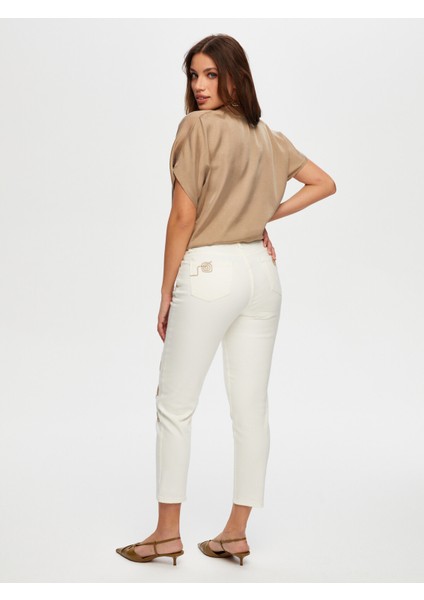Yanları Ip Nakışlı Slim Fit Jean Pantolon S25JPN002 fırsatları