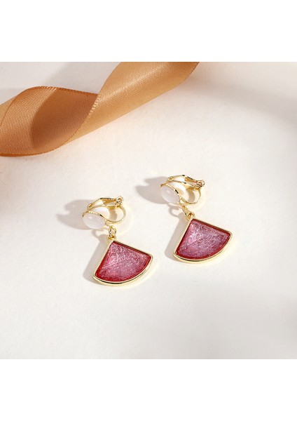 Delıcı Olmadan Üçgen Püskül Kulak Klipsi, Üst Düzey Niş Edebi Retro Bayan Kulak Asılı Hafif Lüks Yüksek Kaliteli Küpeler (Yurt Dışından)