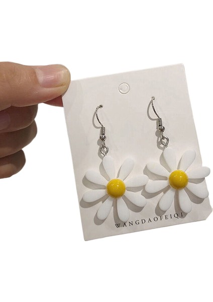 Kore Tarzı Kamelya Tarzı Delinmemiş Küpe Inci Çiçek Dama Tahtası Elmas Küpe Kadınlar Için (Yurt Dışından)