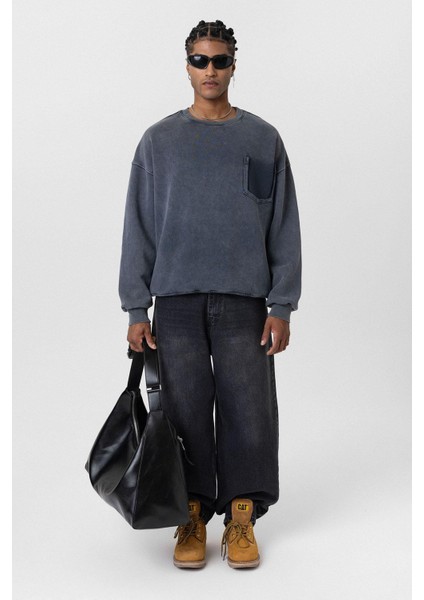 Yıkamalı Cep Detaylı Oversize Sweatshirt Siyah