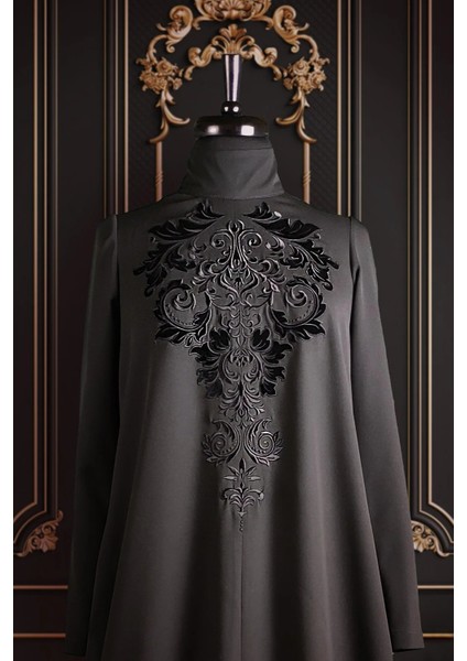 Diadema Black Diamond Çiçek Desenli Boğazlı Elbise