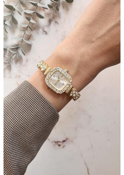 Oceanus Gold Taşlı Kadın Kol Saati