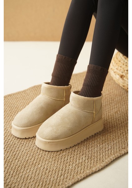 Kalın Tabanlı Yuvarlak Burunlu Kürklü Kısa Kadın Bot indirimleri