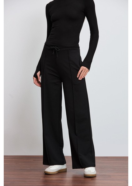 Geniş Paça Nervür Dikişli Jogger fiyatları