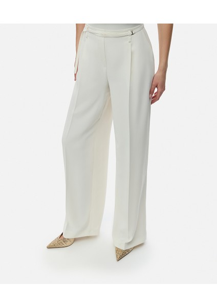 Sivri Burun Topuklu Ayakkabı IS1250031010030 fiyatları