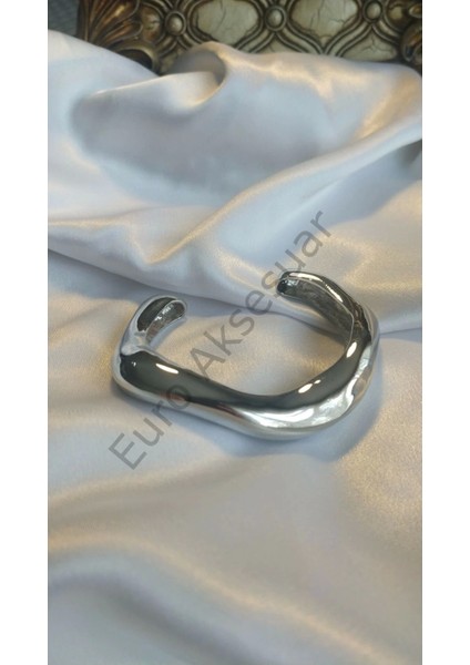 Sılver Kıvrımlı Kelepçe Bileklik modelleri