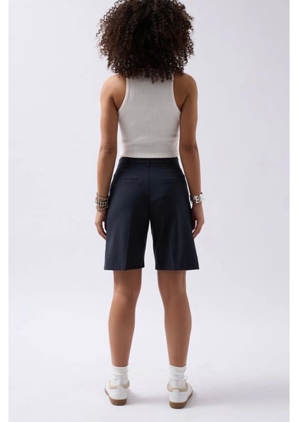 Halter Yaka Crop