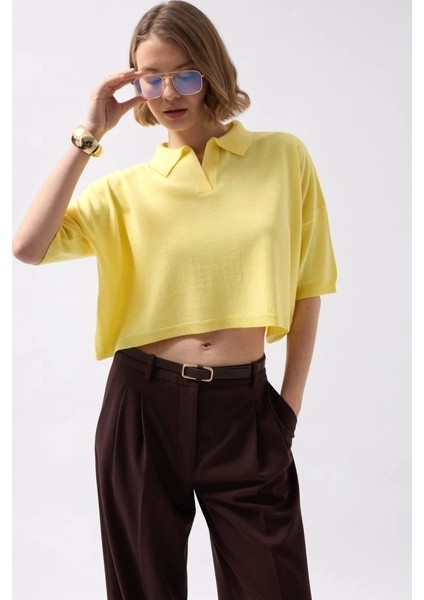 Polo Yaka Crop Dokulu Bluz