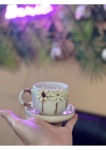 Dallı Papatya Detay Seramik Mug Kupa 24K Altın Kaplama fiyatları