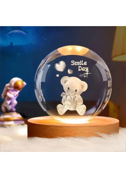 Kişiye Özel Büyük Boy Işıklı Ahşap Kaideli Ayıcık Temalı Cam Küre 8 cm