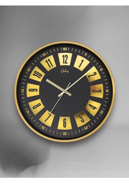 D-218-A-12 Parçalı Kadran 30 cm Sessiz Akar Duvar Saati Gold