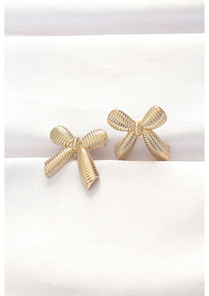 Pirinç Gold Renk Fiyonk Küpe