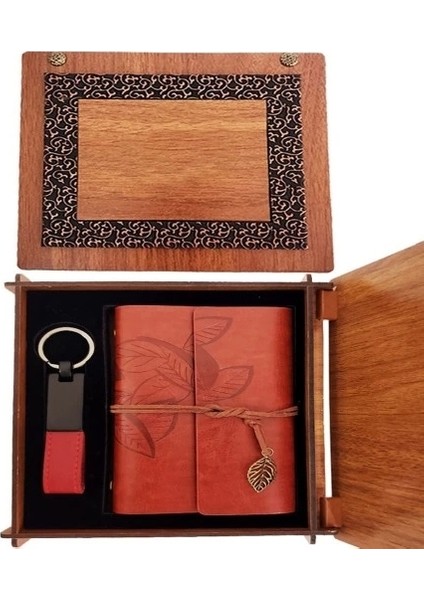 Dekoratif Ahşap Kutulu Kahverengi Deri Defter ve Anahtarlık Set