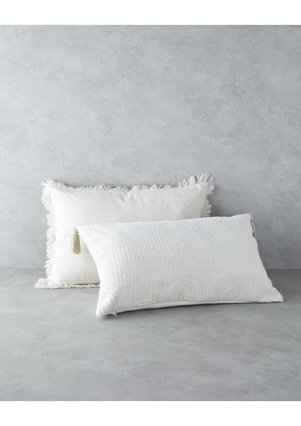 Deluxe Jakarlı Dekoratif Kırlent 35 x 55 cm Ekru fırsatları
