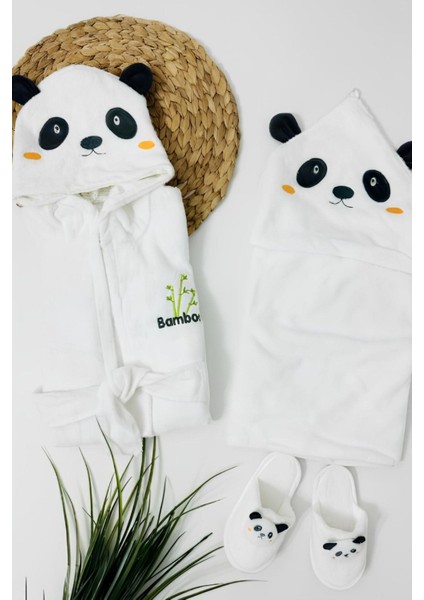 Panda Desenli Bebek Bornoz Seti
