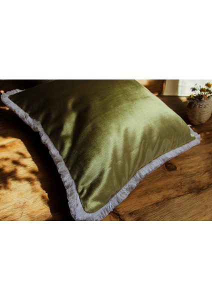 Mofhomecollection Parlak Kadife Saçaklı Kırlent Kılıfı fırsatları