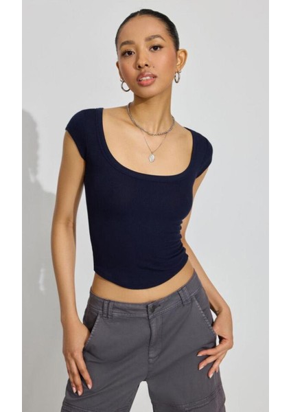 Lacivert Geniş Yaka Kadın T-Shirt MG2341