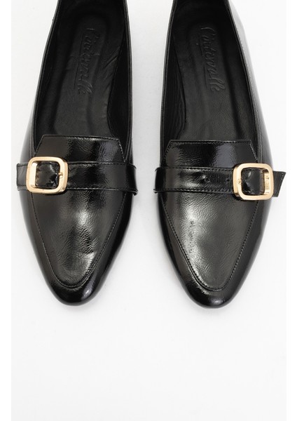 Zarına Siyah Rugan Deri Gold Tokalı Kadın Babet Ayakkabı fiyatları