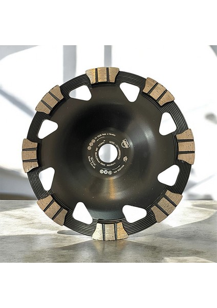 Samedıa 180 mm Beton Taşlama Diski 350052 Master Ubm 180X22,23 Çanak Taş