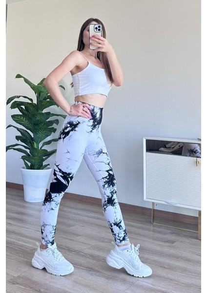 Spor Tayt Toparlayıcı Push-Up Arkası Brezilya Büzgülü Batik Desen Sıyah modelleri