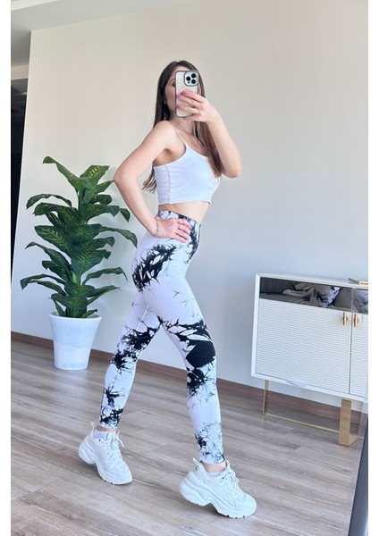 Spor Tayt Toparlayıcı Push-Up Arkası Brezilya Büzgülü Batik Desen Sıyah fırsatları