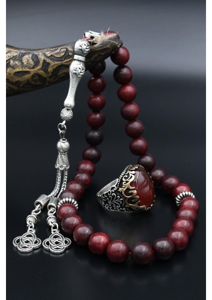 Doğal Oud Ağacı Tesbih ve 925 Ayar Gümüş Erkek Yüzüğü Akik Taşlı 901522 modelleri