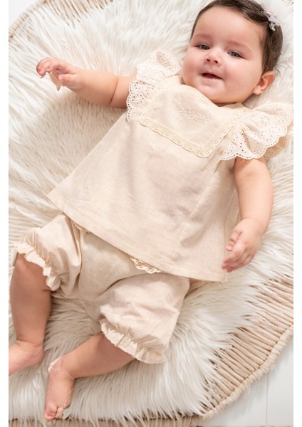Fırfırlı Dantelli 2’li Şortlu Yazlık Özel Gün ve Günlük Kullanım Kız Bebek Takım