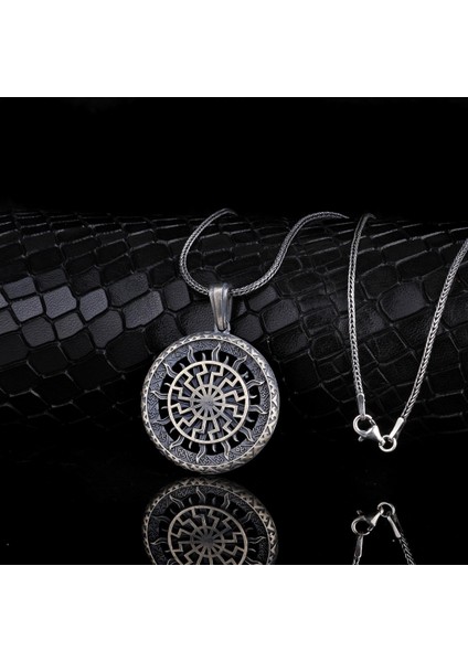 925 Ayar Gümüş Güneş Tanrısı Model Kolye