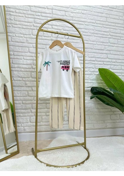 Erkek Çocuk Grafiti Kabartma Sırt Bakı Detaylı Alt-Üst Takım fırsatları