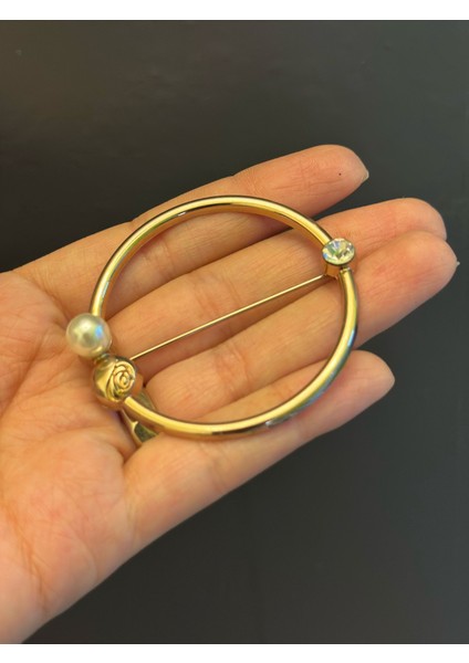 İncili Zirkon Taşlı Halka Broş Yaka İğnesi Giyim Aksesaurı Çap 5 cm modelleri