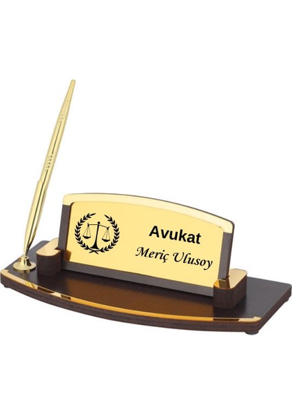 Avukatlara Özel Tasarımlı Ahşap Kalemli Masa Üstü Isimlik
