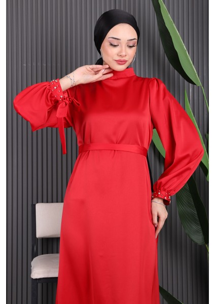 Kırmızı Taş Detaylı Eteği Volanlı Saten Abiye modelleri