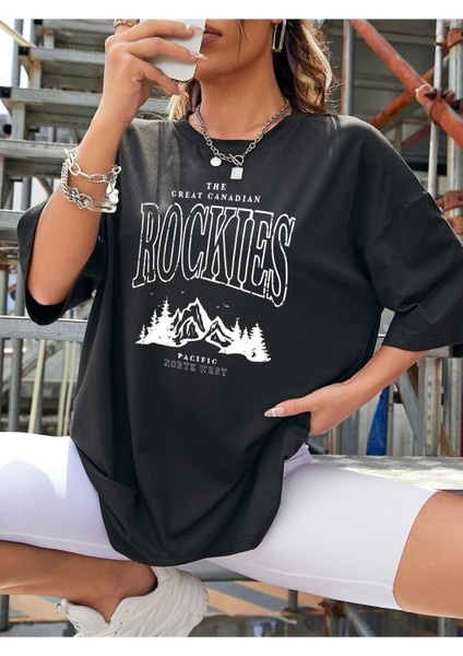 Kadın / Kız Rockıes Baskılı Siyah Oversize T-Shirt Salaş Boyfirend
