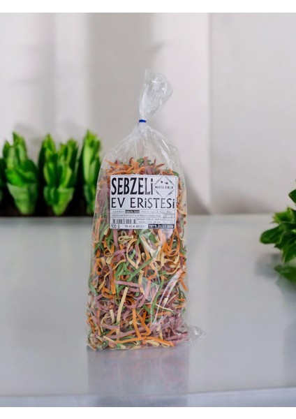 Doğal El Yapımı Karışık Sebzeli Ev Eriştesi Erişte 500gr