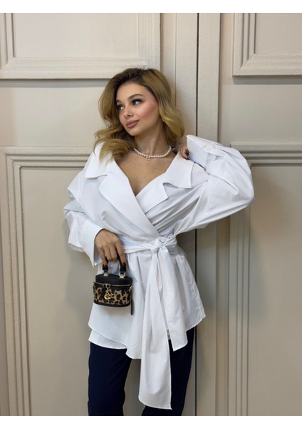 Beyaz Açık Yaka Kuşaklı Gömlek fiyatları